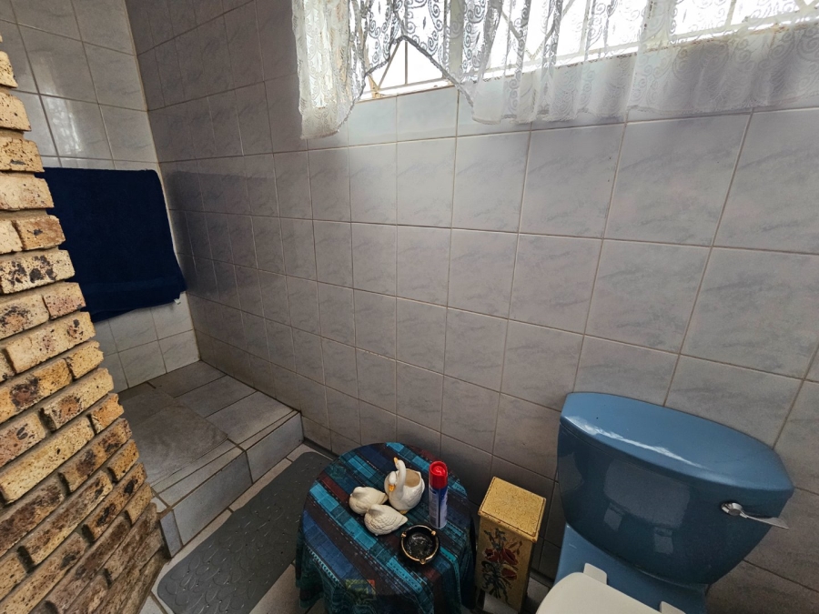 8 Bedroom Property for Sale in Potchefstroom Rural North West